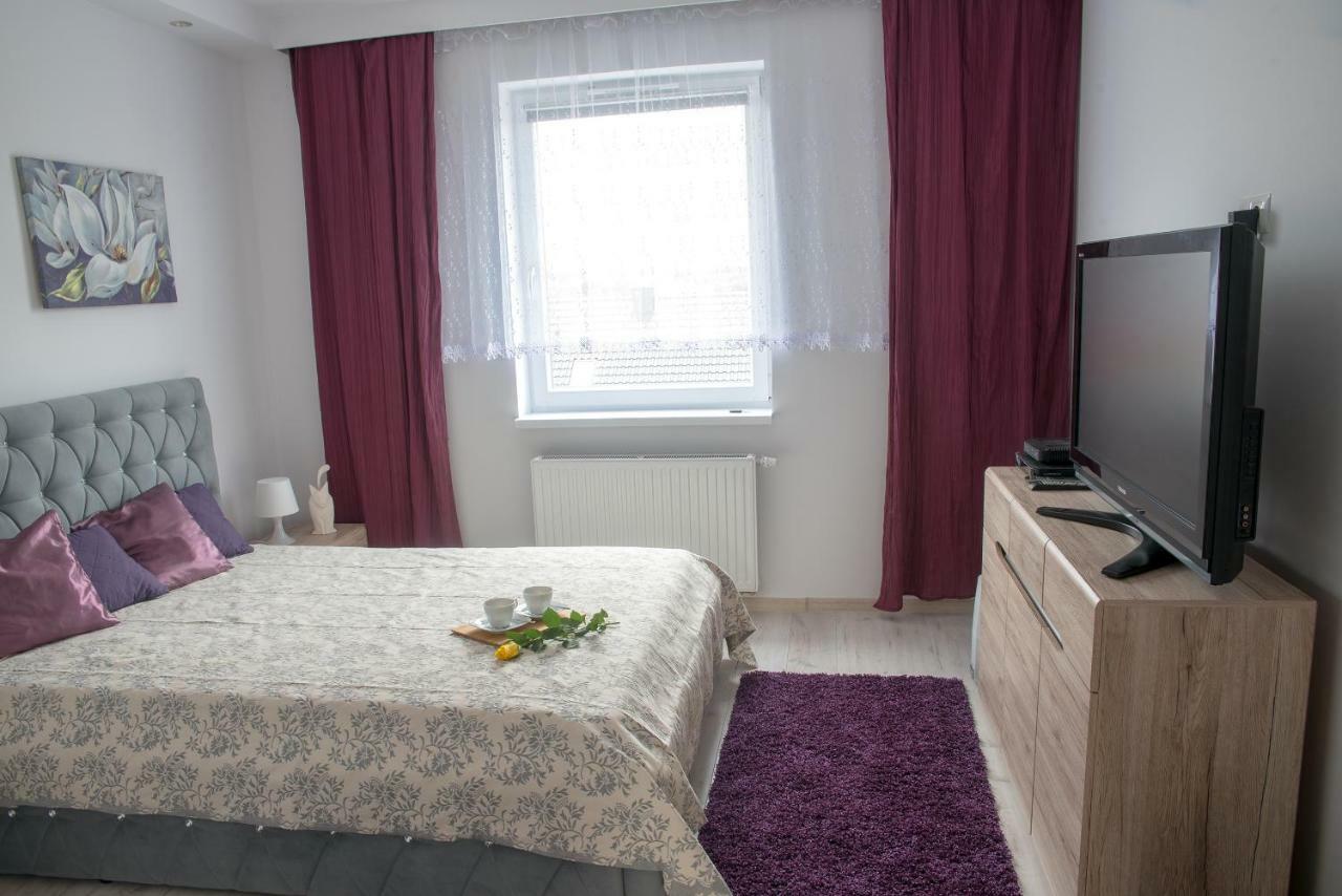 Apartament Pila Rowna Eksteriør bilde